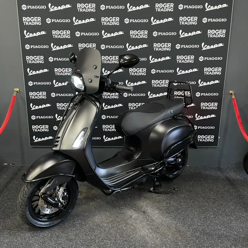Vespa Sprint 50 - Moped - 2018 - Euro4 - Notte - Image 7